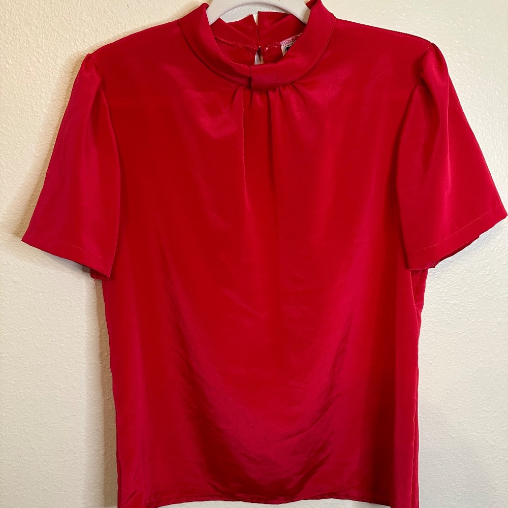 Vintage Red Greenwich Square Top Sz. 10